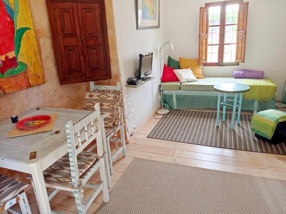 Arthouse Campos Mit Haus Galeria 110Qm Und Appartementhaus Mit Patio 30Qm Exterior photo